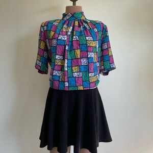 ANNA KRISTE Vintage 80s Mock Turtleneck Geometric Print Blouse w/ Shoulder Pads